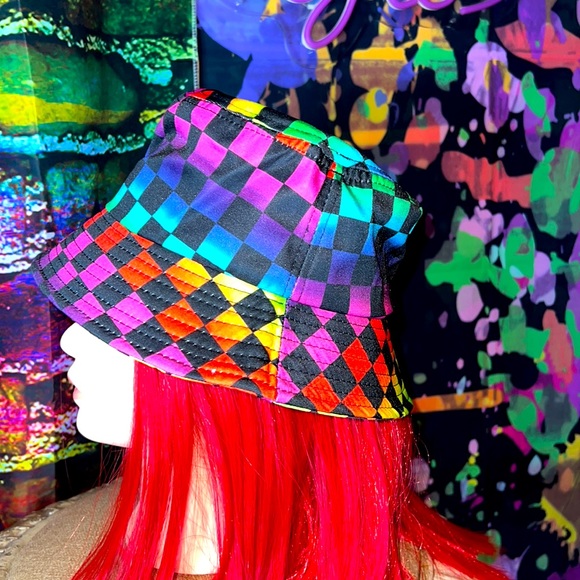 New Multicoloured Bucket Hat - Picture 5 of 9